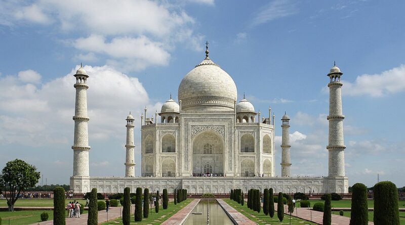 Taj Mahal | Travel Guide For An Explorer